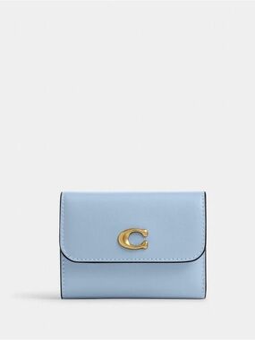 Coach Essential Card Holder Wallet